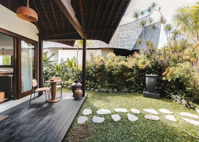 Alma Shanti Boutique Hotel 4*